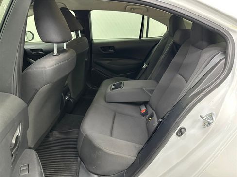 Used 2023 Toyota Corolla LE image 19