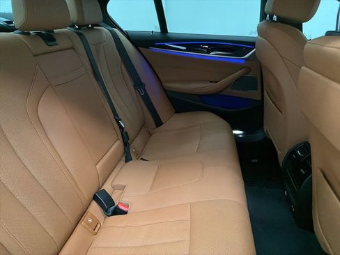 Used 2021 BMW 540i w/ Premium Package RWD image 28