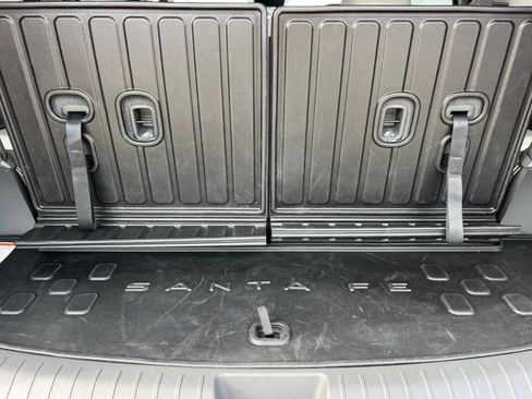 Used 2025 Hyundai Santa Fe Limited image 16