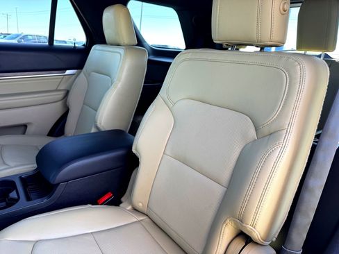 Used 2017 Ford Explorer Limited w/ Equipment Group 301A image 19