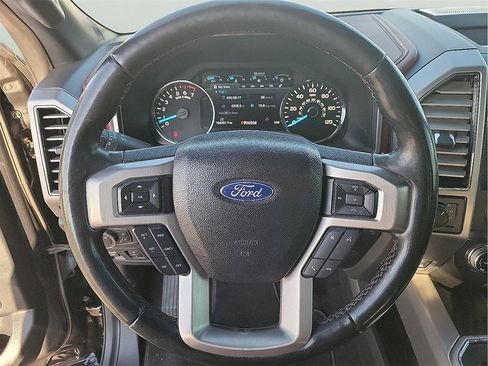 Used 2019 Ford F150 Platinum image 16