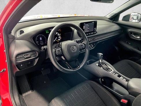 Used 2024 Honda HR-V Sport image 14