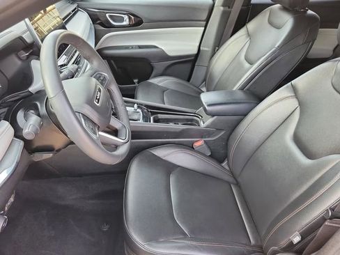 Used 2024 Jeep Compass Limited AWD/4WD image 9