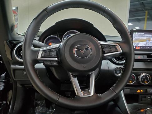 Used 2022 MAZDA MX-5 Miata Grand Touring w/ Weather Package RWD image 21