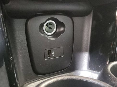 Used 2024 MINI Cooper S FWD image 28