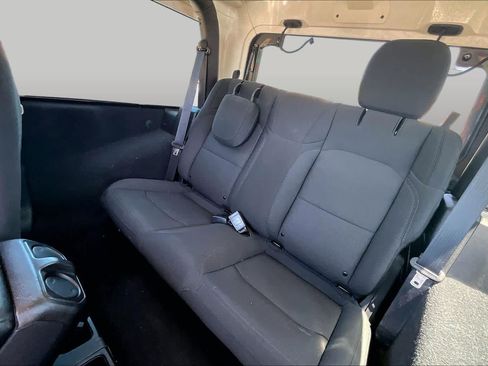 Used 2021 Jeep Wrangler Sport AWD/4WD image 18