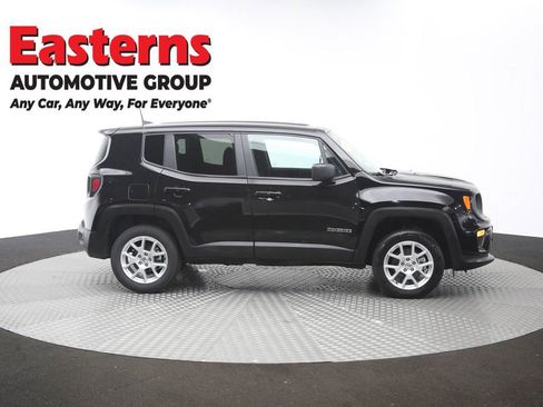 Used 2023 Jeep Renegade Latitude AWD/4WD image 45