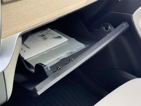 Used 2026 Volvo XC90 B6 Plus w/ Protection Package image 31