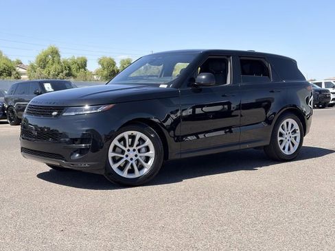 Used 2025 Land Rover Range Rover Sport SE AWD/4WD image 2