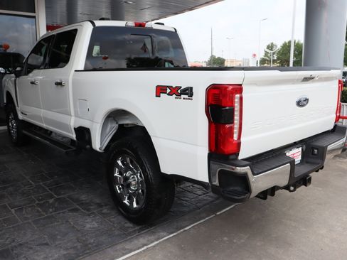Used 2024 Ford F250 Lariat w/ Chrome Package image 9