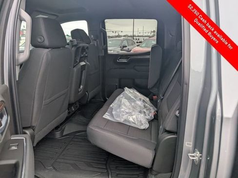 New 2026 GMC Sierra 1500 SLE image 10