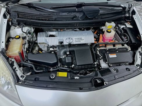 Used 2013 Toyota Prius Four w/ Deluxe Solar Roof Pkg image 29