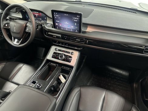 Used 2024 Lincoln Aviator AWD w/ Premium Package image 11