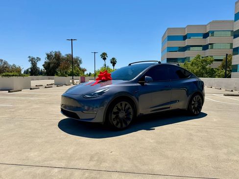 Used 2022 Tesla Model Y Performance AWD/4WD image 21