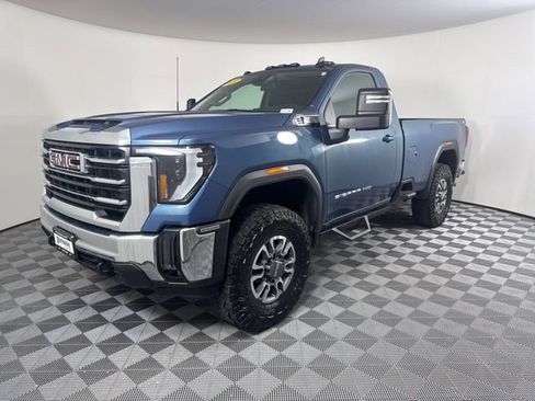 Used 2024 GMC Sierra 2500 SLE w/ SLE Convenience Package image 5