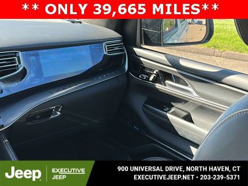 Used 2024 Jeep Grand Wagoneer L Series II w/ Quick Order Packagew 28T image 32