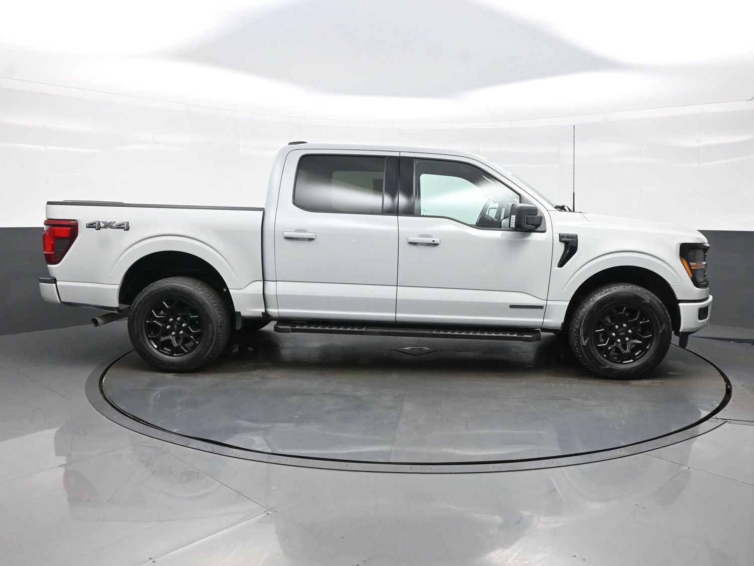 Used 2024 Ford F150 XLT w/ Equipment Group 302A MID AWD/4WD image 10