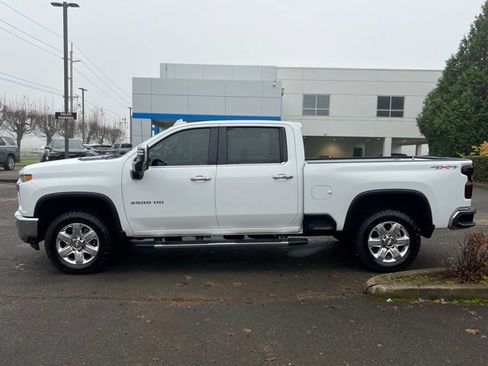 Used 2021 Chevrolet Silverado 2500 LTZ w/ LTZ Convenience Package image 4