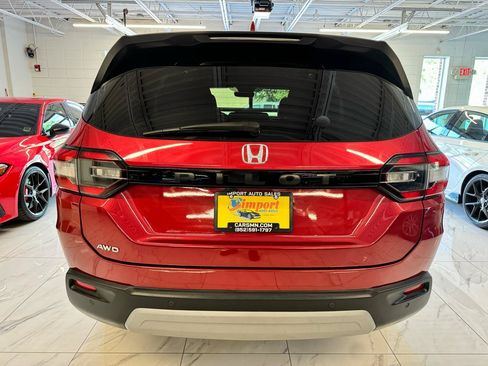 Used 2025 Honda Pilot EX-L image 6