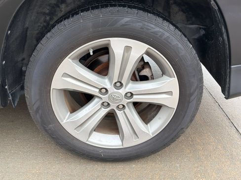Used 2012 Toyota Highlander Limited FWD image 37
