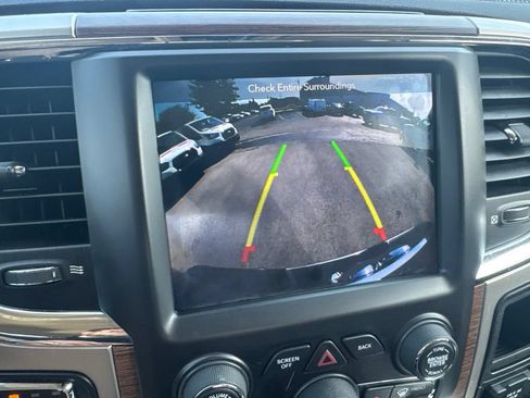 Used 2018 RAM 1500 Laramie AWD/4WD image 6
