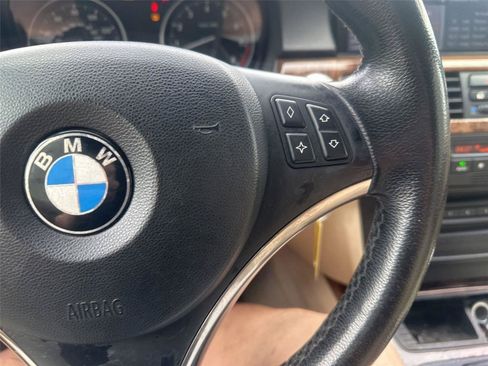 Used 2007 BMW 328i Convertible RWD image 18