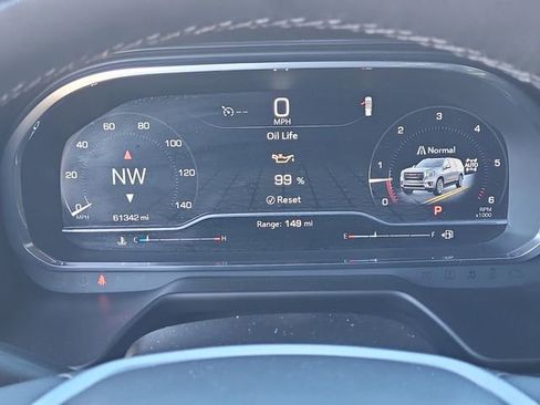 Used 2023 GMC Yukon SLT image 12