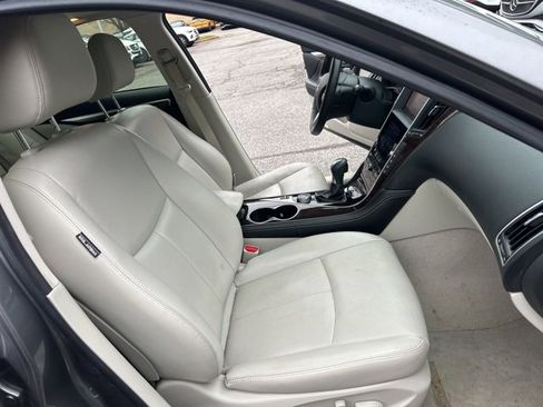 Used 2016 INFINITI Q50 3.0t Premium w/ Driver Assistance Package image 17