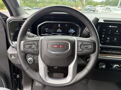 Used 2023 GMC Sierra 1500 SLE AWD/4WD image 22