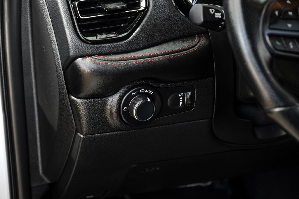 Used 2025 Dodge Durango R/T AWD/4WD image 29