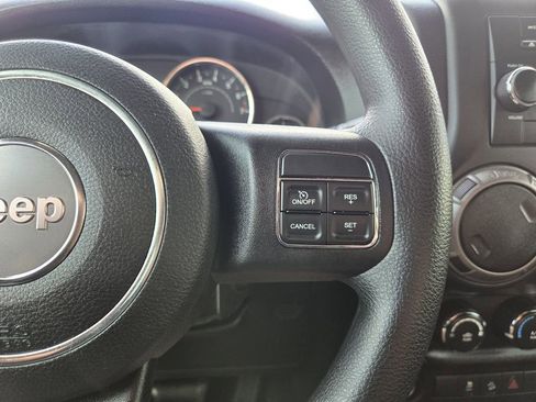 Used 2016 Jeep Wrangler Unlimited Sport AWD/4WD image 28
