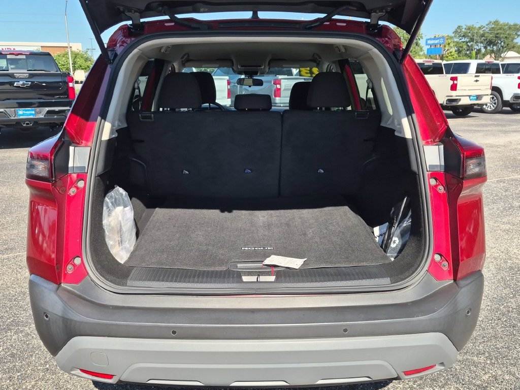 Used 2023 Nissan Rogue S FWD image 27