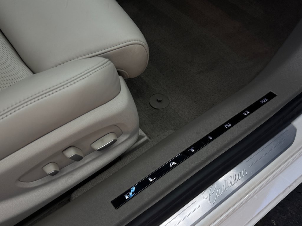Used 2013 Cadillac XTS Platinum FWD image 24