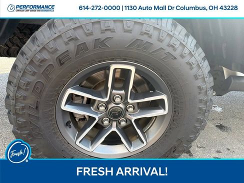 Used 2026 Jeep Gladiator Mojave w/ Safety Group AWD/4WD image 25