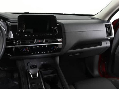 Used 2023 Nissan Pathfinder SL w/ Lighting Package (N92) image 17