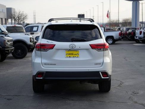 Used 2018 Toyota Highlander Limited image 7