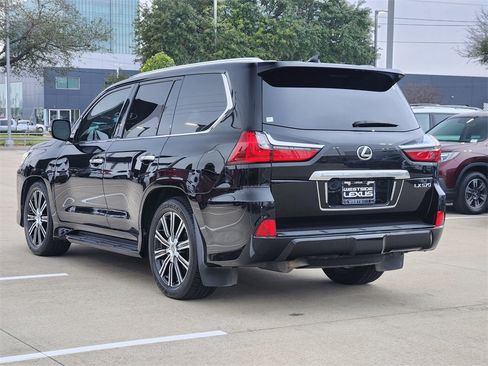 Used 2020 Lexus LX 570 4WD w/ Luxury Package image 5