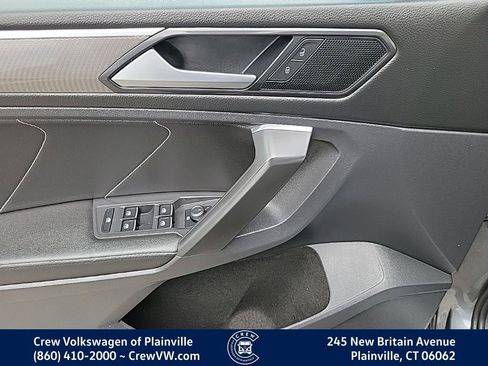 Used 2023 Volkswagen Tiguan SE R-Line FWD image 38