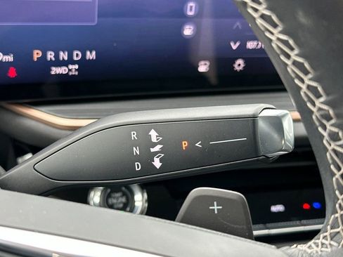 Used 2025 Buick Envision Sport Touring AWD/4WD image 22