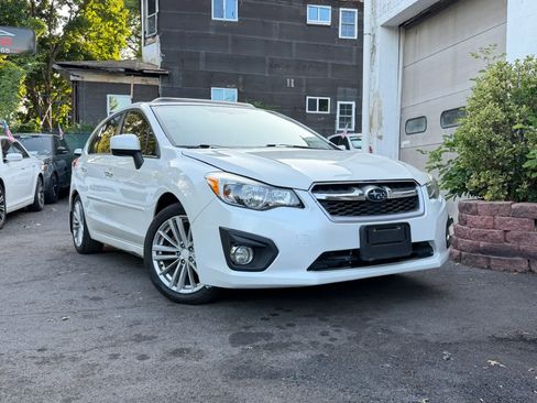 Used 2014 Subaru Impreza 2.0i Limited AWD/4WD image 9