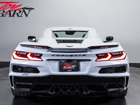 Used 2024 Chevrolet Corvette Z06 RWD image 12