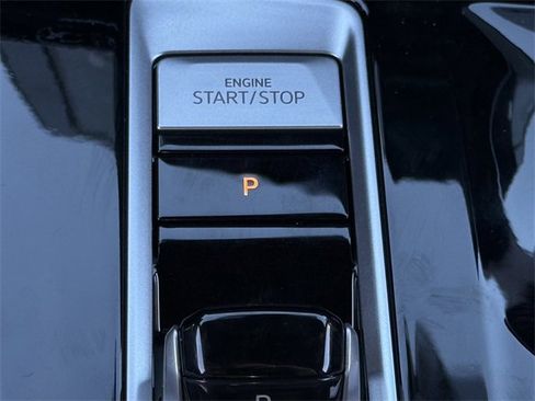 New 2026 Volkswagen Atlas Cross Sport SE image 16