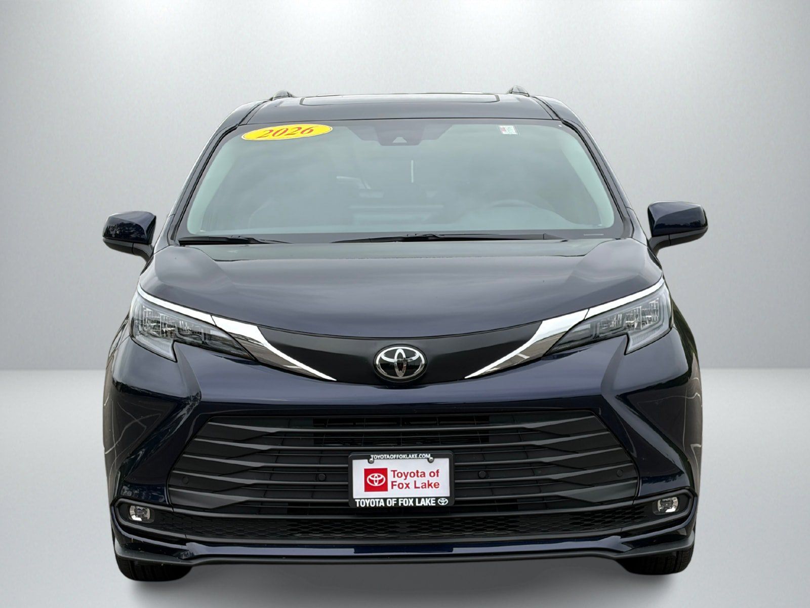 Used 2026 Toyota Sienna XLE FWD image 8