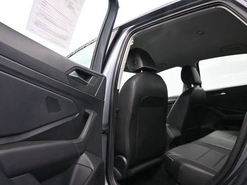 Used 2022 Volkswagen Jetta SE FWD image 13