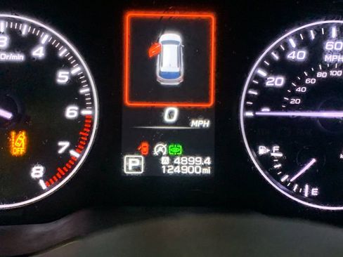 Used 2020 Subaru Outback Limited w/ Popular Package #2 AWD/4WD image 32