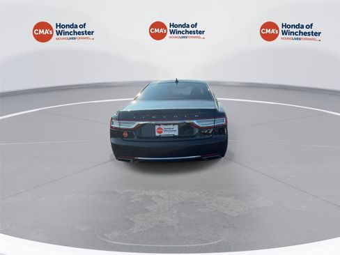 Used 2019 Lincoln Continental Select w/ Continental Climate Package AWD/4WD image 7