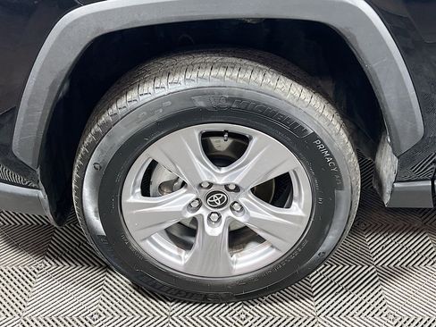Certified 2025 Toyota RAV4 XLE AWD/4WD image 28