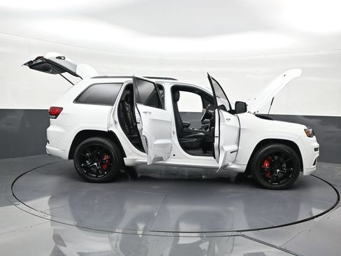 Used 2020 Jeep Grand Cherokee Limited X image 32