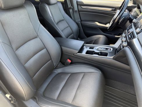 Used 2020 Honda Accord Sport image 11