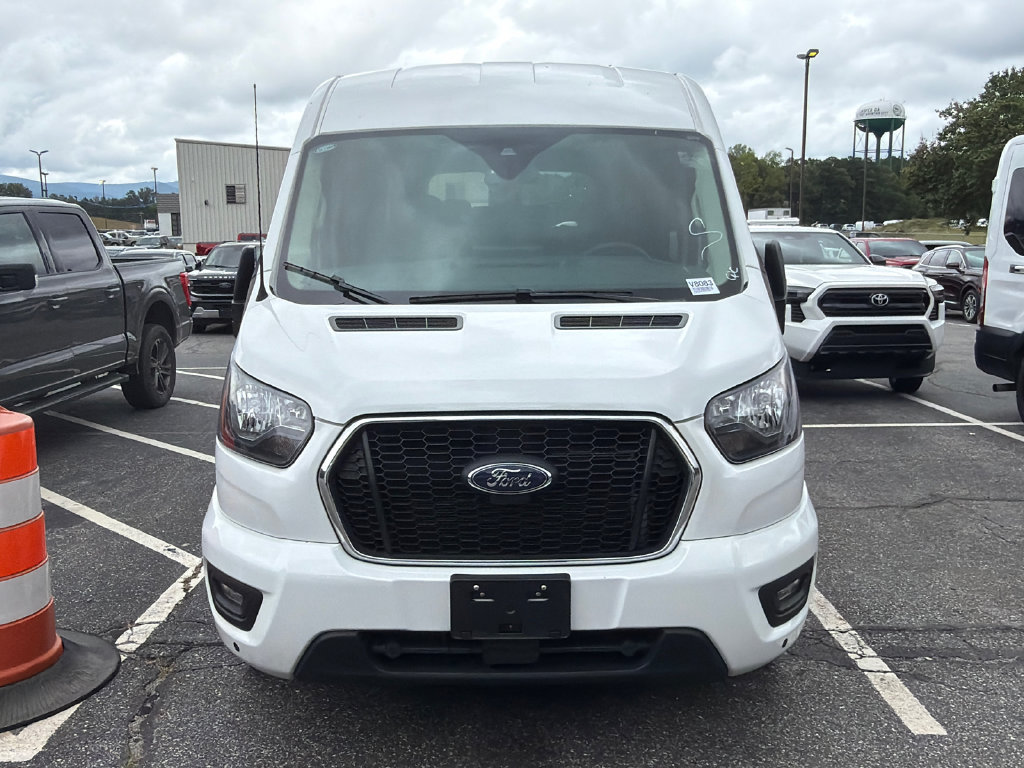Used 2025 Ford Transit 350 XLT RWD image 19